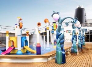 MSCアルモニア activities